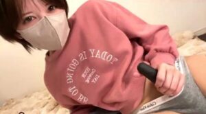 Chat-Flix | 潮吹き美女のライブチャット動画サムネイル