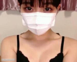 Chat-Flix | スケべ美少女のライブチャット動画サムネイル