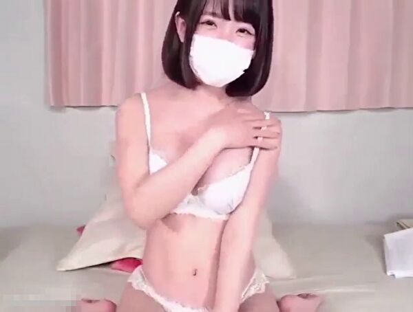 Chat-Flix | 巨乳スケべ美少女のライブチャット動画サムネイル