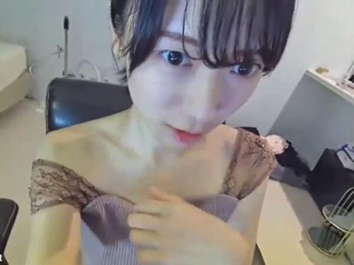 Chat-Flix | セクシー美少女のライブチャット動画サムネイル