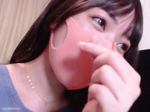 顔出し美女「カメラ汚れちゃうw飛び散ってる！オチ◯チンほしい！硬いの生で挿れてください…」【ヘアあり/ライブチャット】